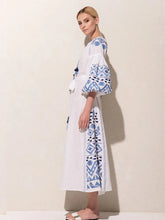 Load image into Gallery viewer, red Maxi anthropo retro Heavy embroidery whit tassel l