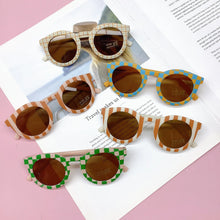 Load image into Gallery viewer, children's sunglasses fashion boys and girls