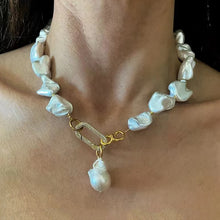 Load image into Gallery viewer, Floating Pearl Lariat Necklace