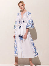 Load image into Gallery viewer, red Maxi anthropo retro Heavy embroidery whit tassel l