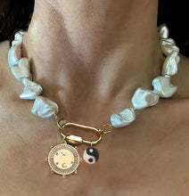 Load image into Gallery viewer, Floating Pearl Lariat Necklace