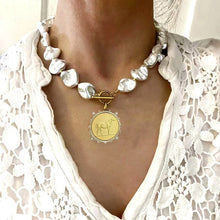 Load image into Gallery viewer, Floating Pearl Lariat Necklace