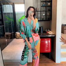 Load image into Gallery viewer, Anthropol New Plants Satin Pijamas Set