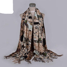Load image into Gallery viewer, Clara Winter Scarve
