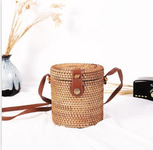Load image into Gallery viewer, Alia Rattan Bag Round