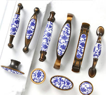Load image into Gallery viewer, Mama Mia Bronze Ceramic Cabinet Handles