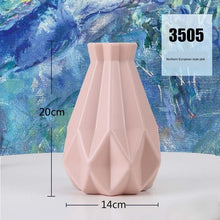 Load image into Gallery viewer, Modern Flower Vase