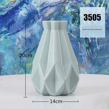 Load image into Gallery viewer, Modern Flower Vase