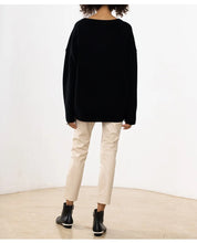 Load image into Gallery viewer, V Neck Oversized Sweaters
