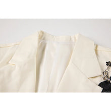 Load image into Gallery viewer, Fashion Black and white Heart  Blazer
