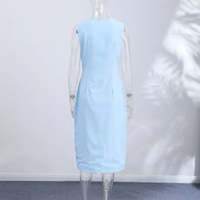 Load image into Gallery viewer, Vestido de mujer liso sin mangas con cuello cuadrado, cremallera, cintura ajustada y abertura, ideal para fiestas de verano y vacaciones.
