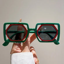 Load image into Gallery viewer, Vintage Brand Design Sunglass

