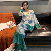 Load image into Gallery viewer, Anthropol New Plants  Satin Pijamas Set
