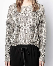 Load image into Gallery viewer, Winter New High-necked Sweater

