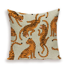 Load image into Gallery viewer, Tiger fashion  Cushion

