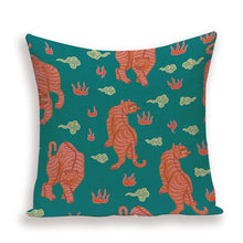 Load image into Gallery viewer, Tiger fashion  Cushion
