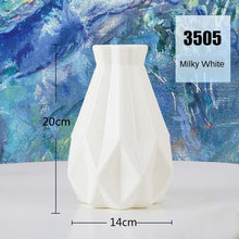 Load image into Gallery viewer, Modern Flower Vase
