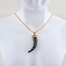Load image into Gallery viewer, Horn Hippie Necklace
