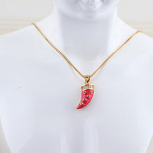 Load image into Gallery viewer, Horn Hippie Necklace
