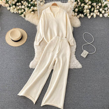 Load image into Gallery viewer, Hilo 2 Piece Set  Sweater + Pants
